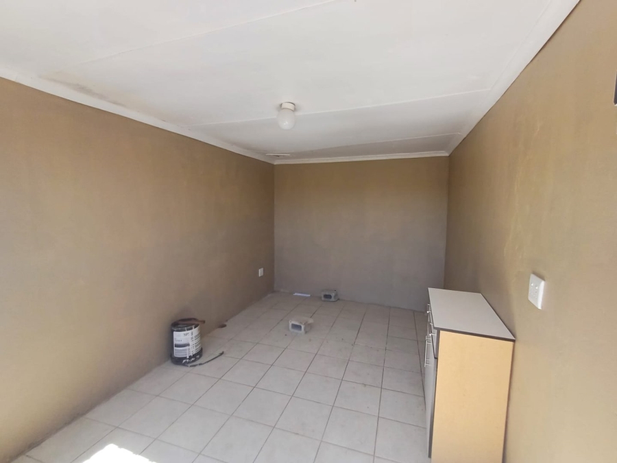 2 Bedroom Property for Sale in Govan Mbeki Eastern Cape